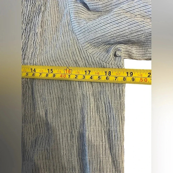 The Nines by Hatch Short Sleeve Top Sz S - Picture 7 of 7